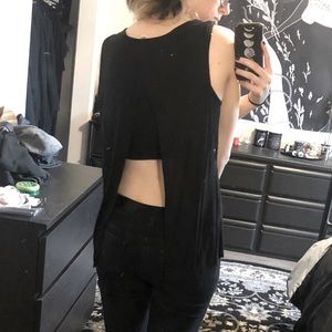 Langston black drapey open back tank. Sz L